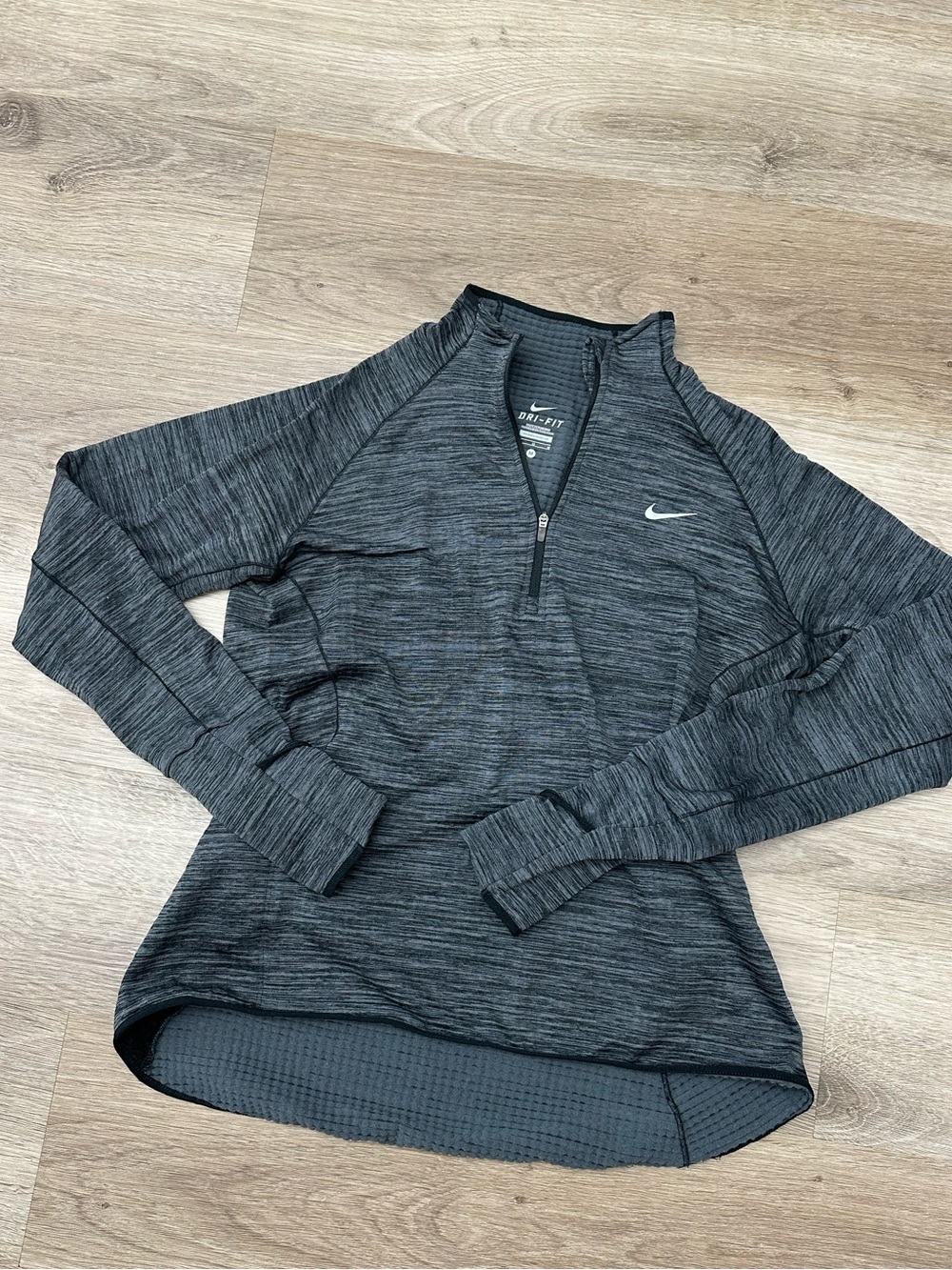 Nike Women's Dark Gray Dri-FIT Half-Zip Pullover size medium